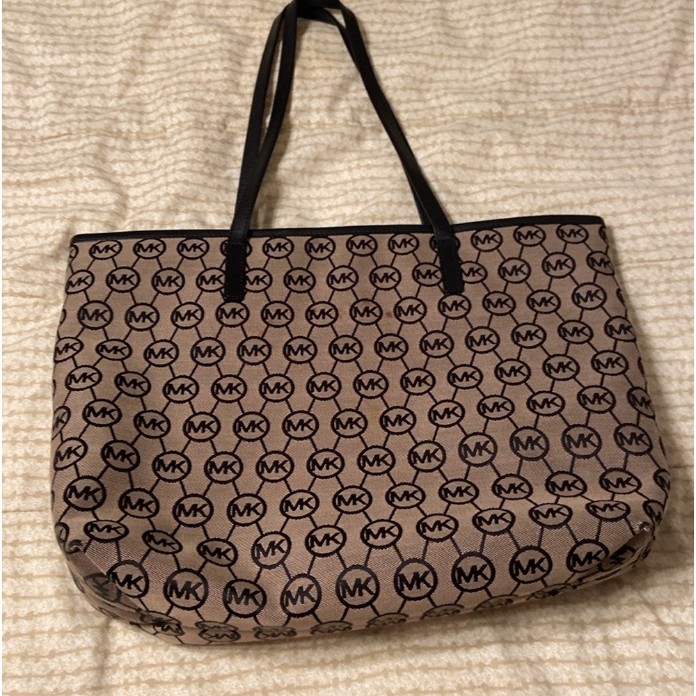 Michael Kors tote